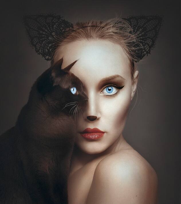 Flora Borsi, autoportrait de la série Animeyed