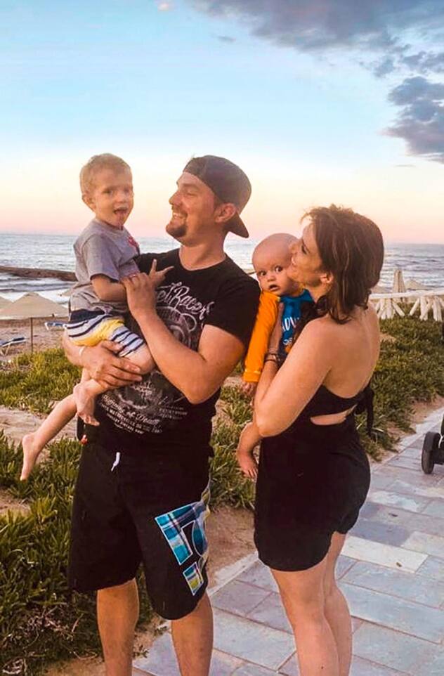 La chanteuse romande Angie Ott et sa famille