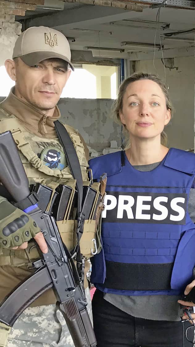 Maurine Mercier lors d’un reportage pour la RTS