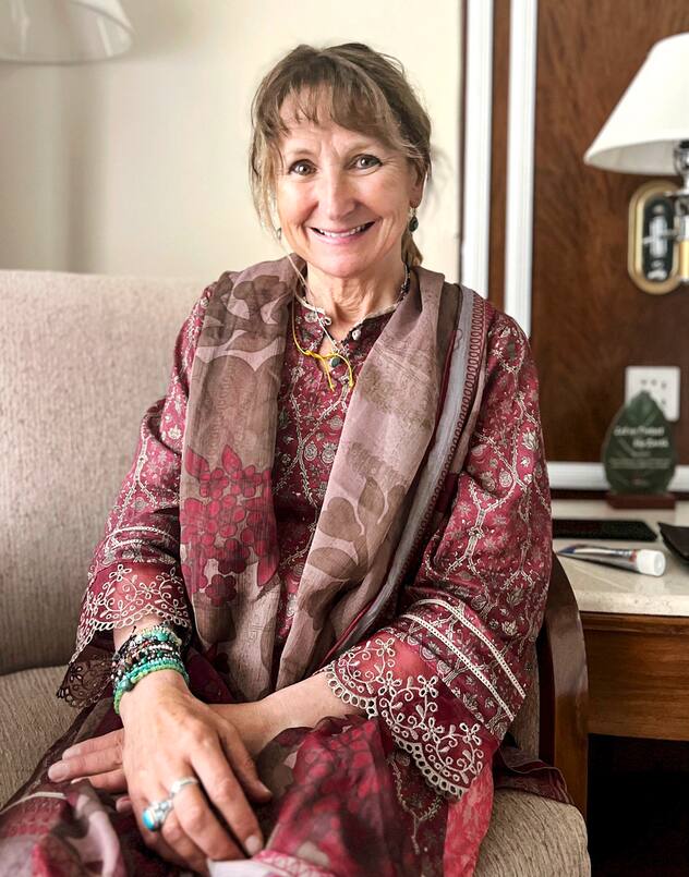 Portrait de Sophie Lavaud de retour dans son hôtel à Islamabad le 4 juillet 2023.