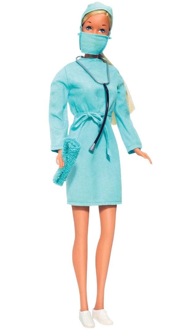 Barbie chirurgienne
