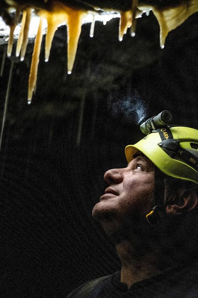 Le guide de spéléologie Laurent Hyvert