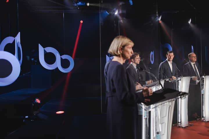 GenÃ¨ve, Suisse, 23 feÌvrier 2021. DÃ©bat du 1er tour Ã  LÃ©man Bleu.Â© Niels Ackermann / Lundi13