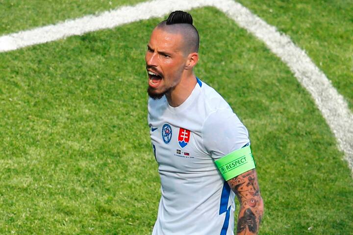 Slovakia's midfielder Marek Hamsik reacts during the UEFA EURO 2020 Group E football match between Sweden and Slovakia at Saint Petersburg Stadium in Saint Petersburg on June 18, 2021. (Photo by ANTON VAGANOV / POOL / AFP)