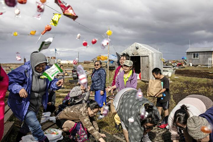 Fête traditionnelle pour cette communauté de l'Alaska