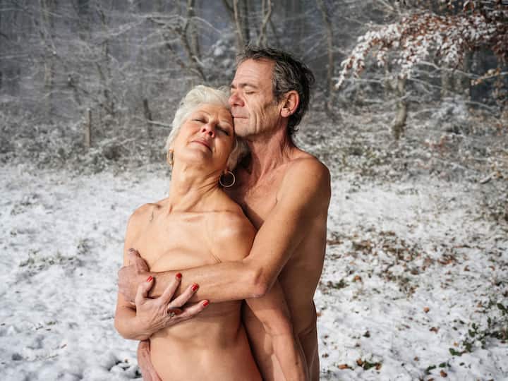 Françoise et Martial, 63 et 58 ans, photographiés nus.