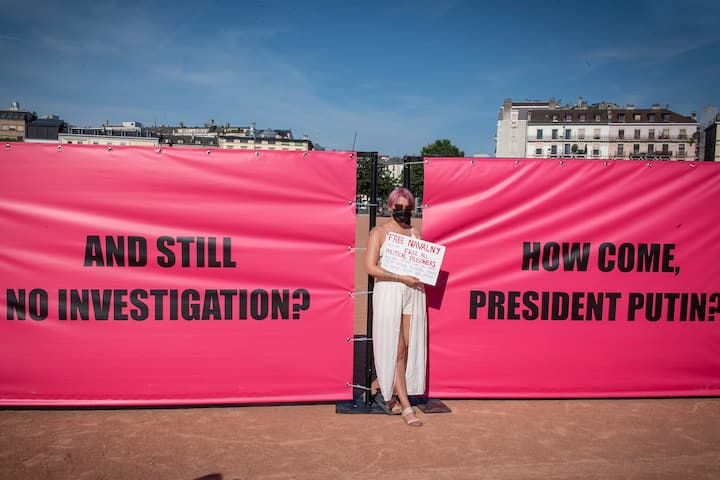 15.06.2021;Geneva; Switzerland Summit; Biden-Putin Talks ; Russian Demonstrators against Vladimir Putin takes part in a demonstration for prisoned Alexei Navalny, in Geneva Tuesday 15th JunePhoto Jean-Guy Python FOTO: DUKAS/JEAN-GUY PYTHON