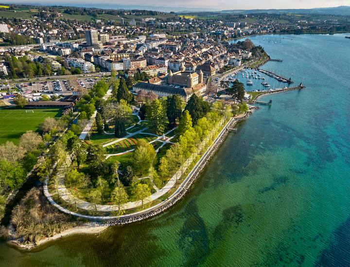 Vue aérienne de la Ville de Morges.