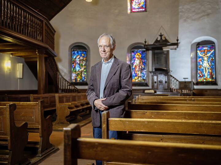 11.11.2022 - Epalinges - Claude Quartier, historien des vieilles Ã©glises et chapelles. Photo Darrin Vanselow 2022