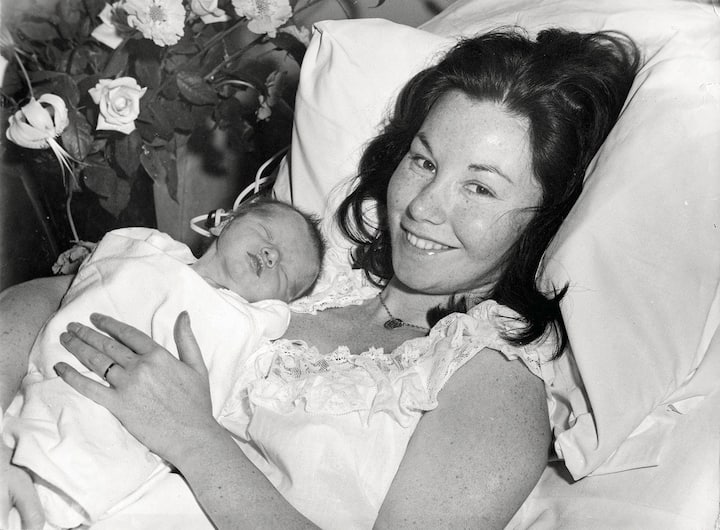 Nadine de Rothschild et son fils
