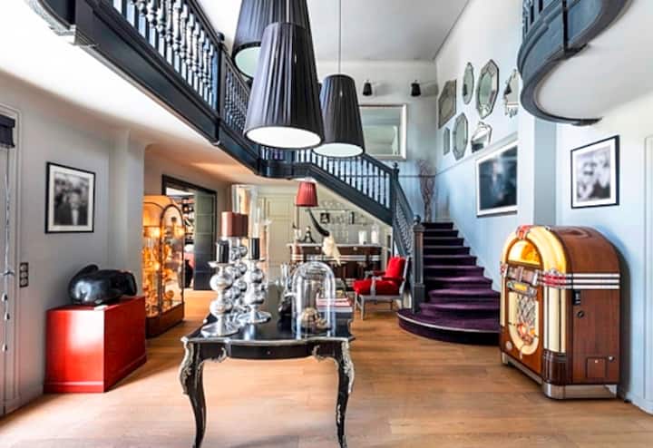 villa Hallyday