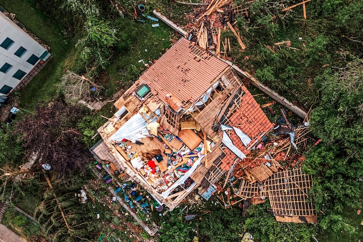 Maison broyée après la tempête à la Chaux-de-Fonds