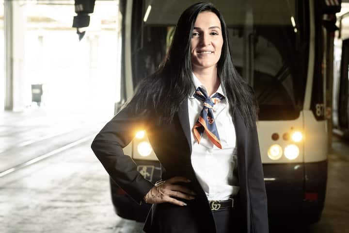 Ramiza Silva Dias Guso, conductrice de bus et tram, dévoile son salaire à "L'illustré".
