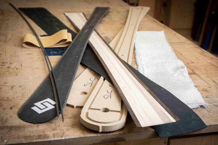 Remo Nägeli fabrique des skis avec ses clients