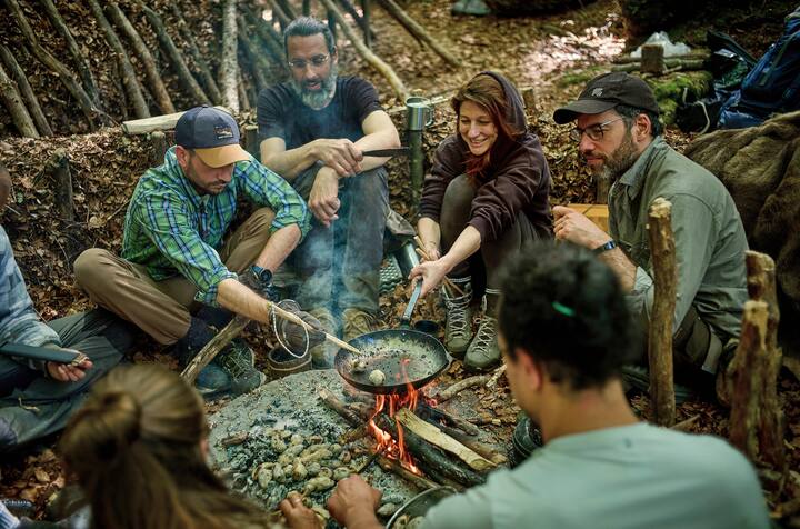 Nino Catalanotto, instructeur de survie, propose des stages d’immersion pour partager sa passion de la nature et de l’aventure