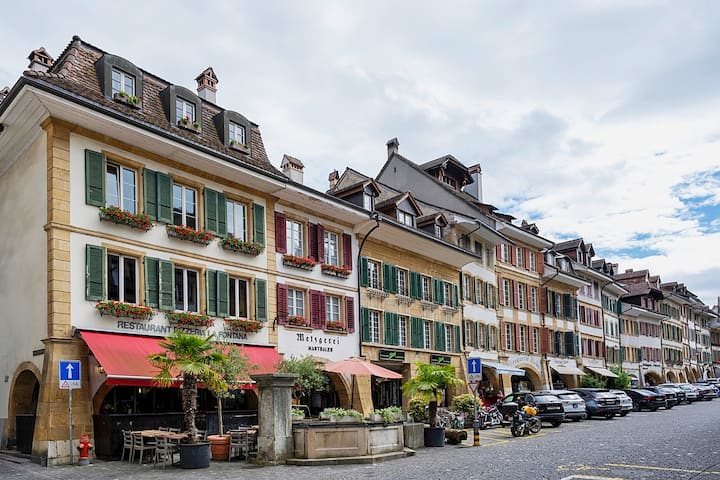 Il fait bon déambuler sur la magnifique Grand-Rue.