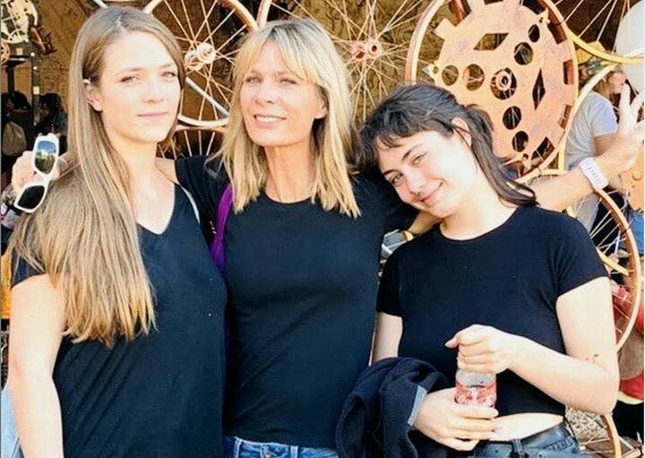 Nathalie SbaÃ¯ et ses filles en 2019
