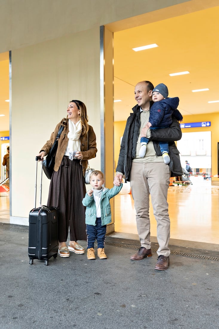 Natalia Ferrara à la gare de Bellinzone avec sa famille
