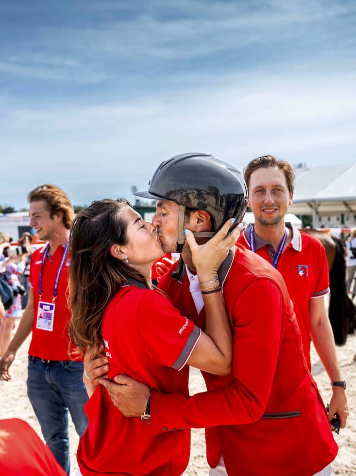Steve Guerdat et sa femme Fanny Skalli, suite à son titre aux Championnats d'Europe de saut d'obstacles à Milan