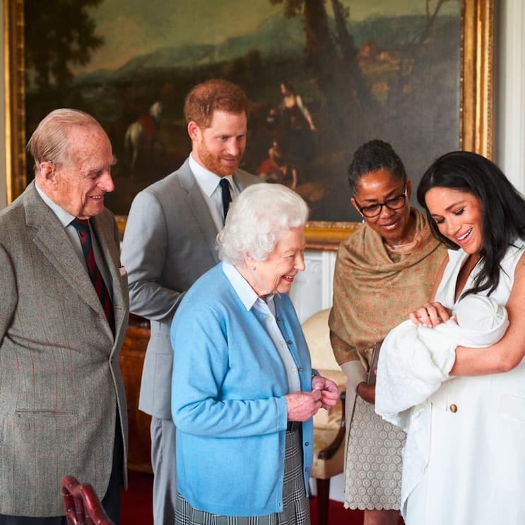 Meghan Markle et la famille royale photographiés à la naissance de Archie